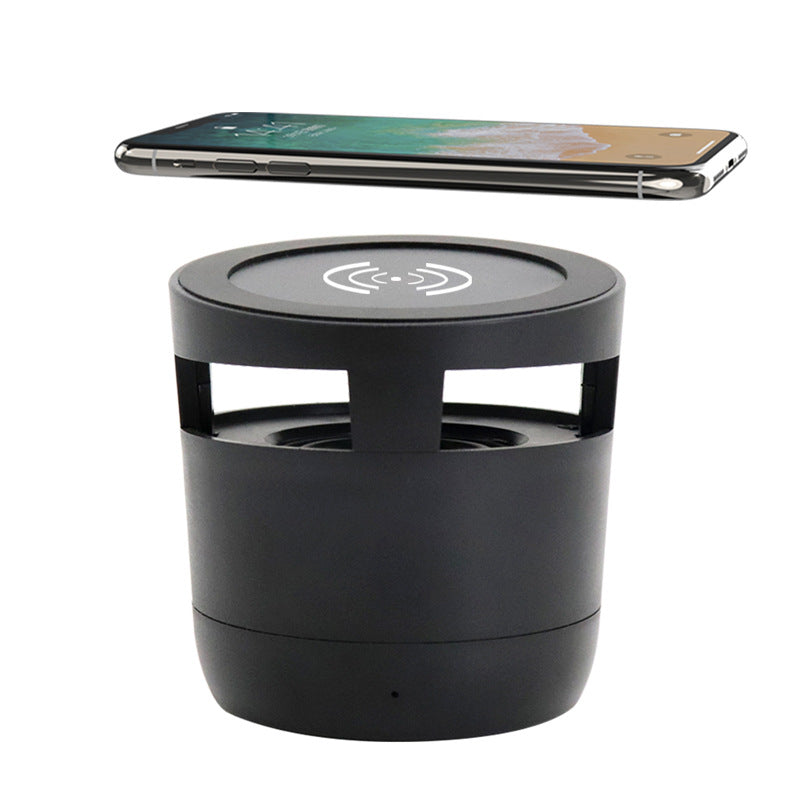 Vintage Bluetooth-Lautsprecher mit Holzmaserung und Subwoofer, tragbarer Lautsprecher in robustem Holzdesign.