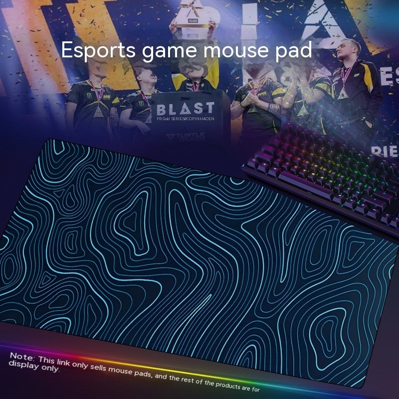 Großes, dickes E-Sports Gaming-Mauspad von Mein Shop mit rutschfester Oberfläche und weicher Polsterung für präzise Steuerung.