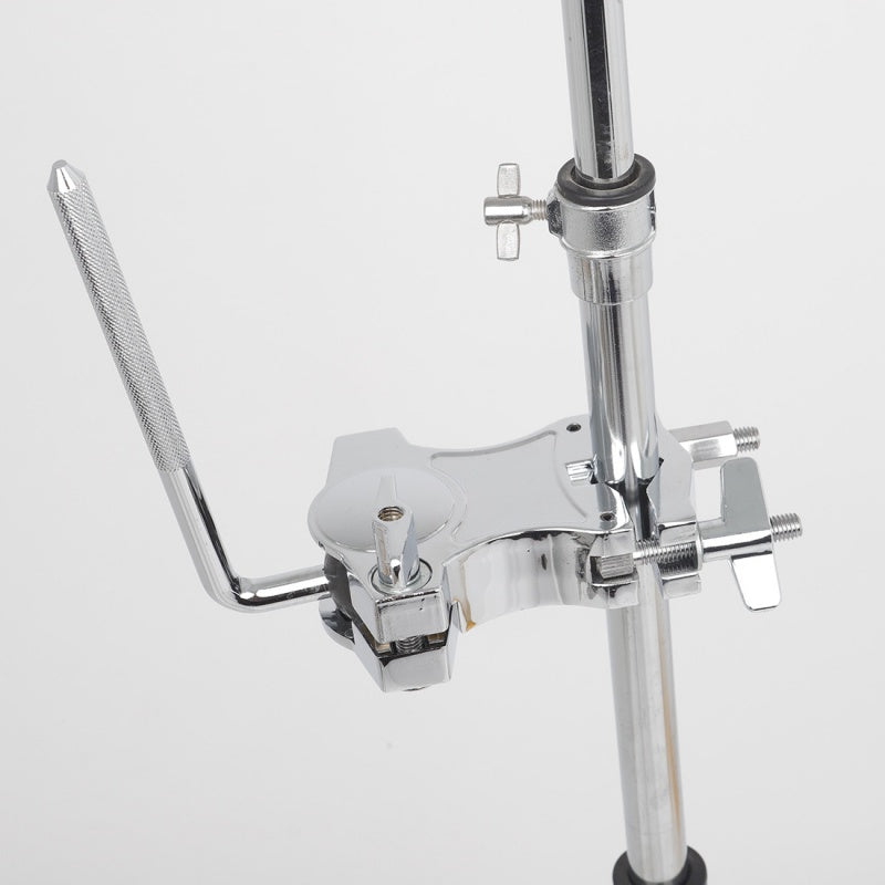 Perkussionszubehör und Halterungen für verschiedene Bügel, passend für Percussion-Instrumente, abgebildet in der Produktaufnahme